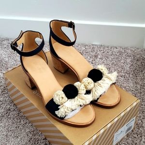 Like New Soludos Capri Pom Pom Heel Sandals